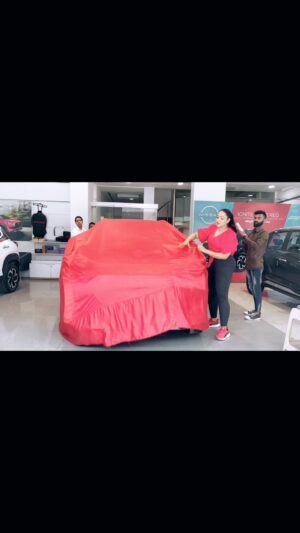 Madhusree Sharma Instagram - #tumtum #trending #happiness #mynewcar #motherdaughter #love #purelove #blessed #madhusreesharma @madhusree_sharma_official