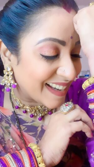 Madhusree Sharma Instagram - Zara dekho Sajan 🫶🥰

#reelsinstagram #reels #trendingreels #trending #madhusreesharma #explorepage #explore #expression #bollywood #oldsongs