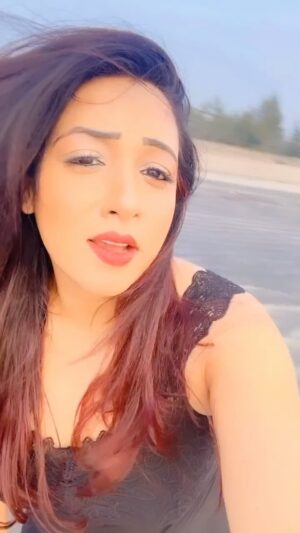 Madhusree Sharma Instagram - Teri Meri Prem Kahani 🙈 #reels #love #madhusreesharma