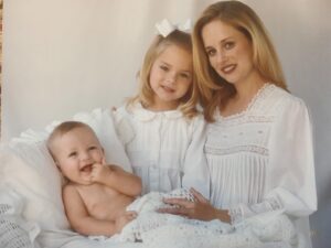 Madison Davenport Instagram - Happy Mother’s Day!!!! I love you to the moon and back momma... we are so incredibly lucky to have you❤️❤️❤️
#happymothersday
