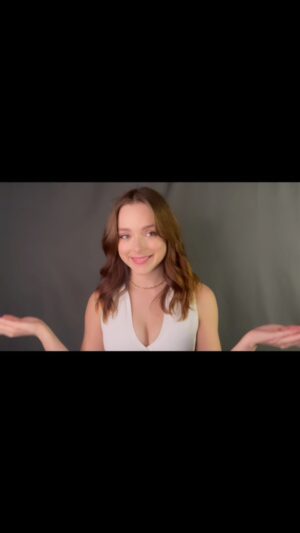Madison Davenport Instagram - Happy Wednesday! We all need a hype man like my momma🥰
Danger Danger drops this FRIDAY!!!!!!! If you feel like pre-saving… well in my mom’s words “you’re stunningly beautiful”❤️
#selftape #femaleartist #newsong