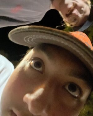 Madison Wolfe Instagram - leaving iphone unattended on set