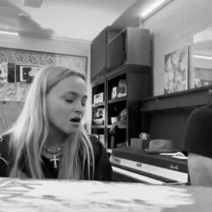 Madison Wolfe Instagram - part of an original w a touch of lucas magic. his first time playing it btw. and our reaction lmao @nicole_barre13