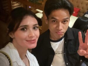 Maeeva Amin Instagram - #santripilihanbunda 🫶🏻❤️