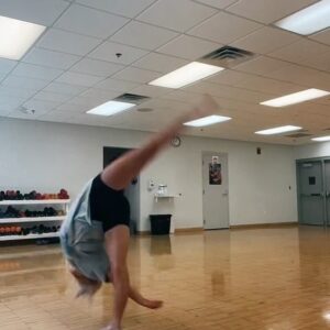 Maesi Caes Instagram - tiktok saw it first 😉 (@ maesicaes_ ) 
•
•
#dancemoms #nztrickchallenge #trickinspo #tribe99 #dancer #flexible #dancersofinstagram #applemusic #rhode #ohiostate #chhsdanceteam #trainwithtribe99 #danceteamrecruiting #dancetutorial #tricktutorial #wod