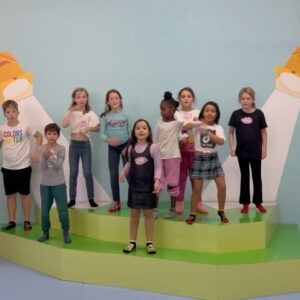Mafalda Teixeira Instagram - Já conhecem o @feijaoverdefunpark ?
A festa da Dalila foi super divertida e com muitas brincadeiras!
Gostavas de receber um bilhete de família, para 5 pessoas, para visitar um destes parques?
Participa neste passatempo:
-tens que seguir a página @feijaoverdefunpark 
-tens que seguir a página @teixeiramafalda 
-e deixar em comentários 2 amigos teus 😉
.
#party #kids
