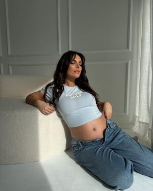 Mafalda Castro Instagram - Foi a t-shirt que disse, não fui eu ✨
Hoje tive com a @rafaelajorgephotography a tirar fotos lindas e que me vão fazer recordar esta fase para sempre. Ansiosa para vos mostrar