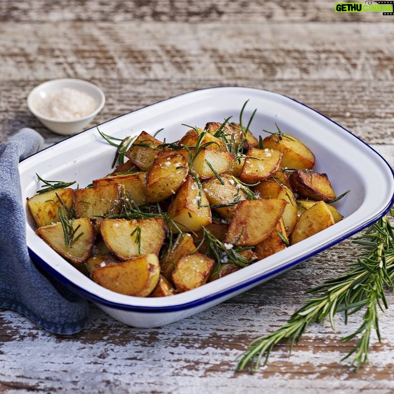 Maggie Beer Instagram - With just 22 sleeps until Christmas, it's time to begin planning those merry menus. To help you get into the festive spirit, here are some Christmas classics that will spread joy amongst your nearest and dearest. Simply visit the link in our bio to explore them! Baked Ham with Quince & Rosemary Glaze (pictured) Turkey with Apple & Mint Stuffing (pictured) Roasted Potatoes with Rosemary (pictured)