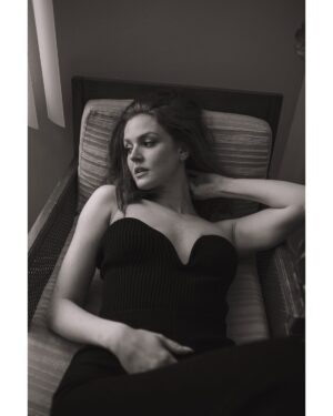 Maggie Geha Instagram - By @retosterchi with styling by @reginadoland 🖤🤍