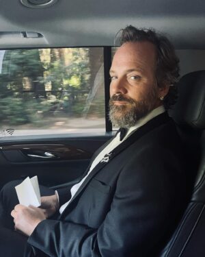 Maggie Gyllenhaal Instagram - @gaardsars heading to the #emmy’s2022 🔥