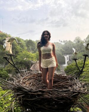Maheswari Yayathiraj Instagram - Today is all about me so i’m here to embrace the new age with open arms.

#bali #indonseia #travelgram #birthdaypost #selflove #nature #teganunganwaterfall #happydays #vibing