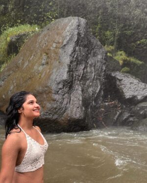 Maheswari Yayathiraj Instagram - Celebrating the journey of another year wiser,stronger and more fabulous than ever.
Happy birthday to me. 😄

#bali #birthdaypost #teganunganwaterfall #naturelove #travelgram #waterfall #vibing #indonesia #travelgram