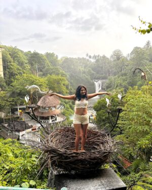 Maheswari Yayathiraj Instagram - Today is all about me so i’m here to embrace the new age with open arms.

#bali #indonseia #travelgram #birthdaypost #selflove #nature #teganunganwaterfall #happydays #vibing