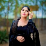 Mahi Maheswari Instagram - Outfit by @uski_designer_studio pic by @7r_photography___. #sunset #sunrise #sun #TFLers #pretty #beautiful #red #orange #pink #sky #skyporn #cloudporn #nature #clouds #horizon #photooftheday #instagood #gorgeous #warm #view #night #morning #silhouette #instasky #all_sunsets_