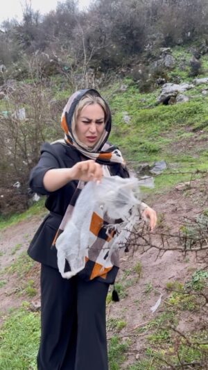 Mahshid Khosravi Instagram - طبیعت برای پدرت نیست فرهنگ بیرون رفتن نداری بشین خونه ات ❗️