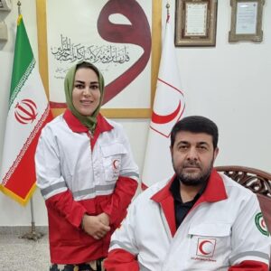 Mahshid Khosravi Instagram - #ورق_بزنید👉 
روستاهای محرومی که از نزدیک شناخت دارید و معرفی کنید میخوام برم تو دل روستاها 🧡
انشالله با همکاری هلال احمر 
به تمام روستاهای مناطق محروم 
و نقاط مرزی کل کشور خدمت کنیم 🧡
جلسه با دکتر پیرحسین کولیوند
 رییس هلال احمر کشور 
خداروشکر که کار و به کاردان سپردن 💐
این که شخص آقای کولیوند تو اون شلوغی دست به کار میشن برای واکسن زدن مردم فقط یک دلیل داره اونم وجدان کاری، بقیه مسئولین عزیز هم اگر مثل جناب دکتر همت کنن وقتی جایی مشکلی هست از صندلی ریاست پاشن و تکونی بخورن ایران گلستان میشه 
#هلال_احمر_کشور
