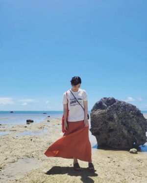 Mai Fukagawa Instagram - 2nd写真集「Free Mind」
いよいよ本日発売です🎉🙌
約3年前に立ち上がった企画がこうして形になり、やっと皆さまにお届けできることが本当に嬉しいです✨
背伸びしない、日常の延長線の、今この瞬間の等身大の自分を小鳥さんに切り取っていただき、とても大切な1冊になりました。
石垣島、竹富島のあたたかくおだやかな時間や、素敵な景色もぎゅっと詰め込まれています。
　
ぜひまた感想など教えてくれたら嬉しいです☺️
そしてお渡し会などイベントももうすぐ…！
久しぶりに皆さんと会える貴重な時間🥺楽しみです✨