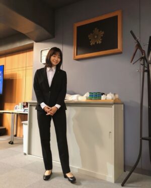 Mai Fukagawa Instagram - いよいよ特捜班に配属になり、
高尾由真にとっても深川にとってもドキドキの第3話でした！
来週もぜひ見てください〜✨🙏
#特捜9