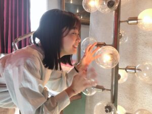 Mai Fukagawa Instagram - ピカーン💡
特捜9、今夜もありがとうございました。
早いもので、いよいよ来週で最終回です！
1話から本当にあっという間に感じて、寂しい…😢
ぜひ来週も見届けていただけたら嬉しいです。
#特捜9