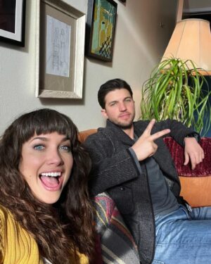 Maiara Walsh Instagram - It’s been a great and cozy feeling being part of the @goodtrouble family for two seasons. What a lovely group of actors and crew. Playing a brainwashed cult member torn between her complicated relationship with her cult leader and a new life with her estranged brother has been a complex deep dive into the human psyche. Watch on @hulu ✨

🇧🇷 Tem sido uma sensação ótima e aconchegante fazer parte da família @goodtrouble por duas temporadas. Que grupo incrível de atores e equipe. Interpretar uma membro de culto, dividida entre seu complicado relacionamento com seu líder de culto e uma nova vida com seu irmão distante, tem sido um mergulho profundo e complexo na psique humana. Assista hoje à noite no @hulu ✨