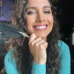 Maiara Walsh Instagram - “I think of you and me as a poem – as verse – rambling, undulating, confounding, illuminating, free verse… An epic poem, ranging over the fluid topography of an ever-changing, thousands-of-years-in-the-making, full-of-surprises, wondrous you! You are a poem. You are to be read out loud with a tender, ferocious, and mischievous voice.” Philip Kenney 🇧🇷 “Penso em você e em mim como um poema – como um verso – verso divagante, ondulante, confuso, esclarecedor, livre… Um poema épico, abrangendo a topografia fluida de um mundo em constante mudança, milhares de anos em formação, cheio de surpresas, maravilhoso você! Você é um poema. Você deve ser lido em voz alta com uma voz terna, feroz e travessa.” Philip Kenney