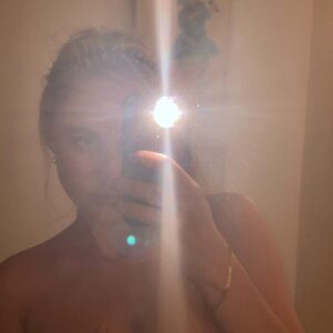 Maika Monroe Instagram - 🥀🧨