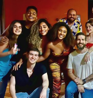 Maitê Padilha Instagram - fomos felizes em Tudo Por Um Popstar 2 🤍

equipe e amigos de elenco, vou sentir saudades. 

@panoramica_filmes obrigada por mais uma vez juntar tanta gente legal pra fazer um filme, é o que a gente mais ama mesmo 🎬