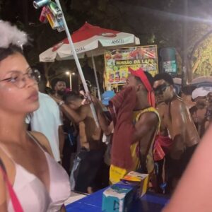 Maitê Padilha Instagram - nao me perdi no carnaval porque tinha amigos e amores cuidando de mim ❤️ 

ô época do ano pra ter meu coraçao :)