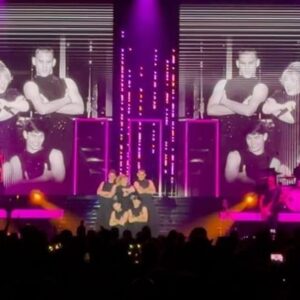 Maite Kelly Instagram - .
Das war kein #onenightstand, Berlin.
Ich komme wieder. 
#mercedesbenzarena
Dann machen wir weiter! 

#lovemaite