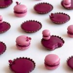 Maja Vase Instagram – Small blackcurrant dark chocolate tarts and macarons. J’adore 💘