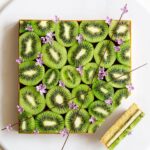 Maja Vase Instagram – A crazy kiwi vanilla version of my square strawberry tart 🥝 I couldn’t stop myself 🙈 Who likes kiwi? 🙋🏼‍♀️