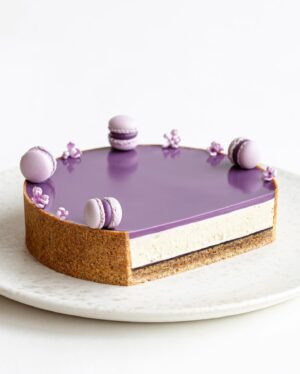 Maja Vase Instagram - Blueberry lemon liquorice fluff tart for @madslanger 💜 Huge honour to make 40th birthday cakes for crazy talented you 🙏🏻 More cakes in story 💫