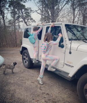 Majandra Delfino Instagram - Happy Ostara, ya filthy animals 🥚