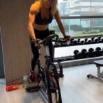 Makoke Instagram - Hoy he disfrutado mucho del entrenamiento, ademas de hacerlo en pareja, ha sido brutal!!!Salimos nuevos!!! Ole por ese entrenador @alexghita1993 💪💪💪