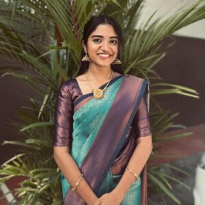 Actress Malavika Manoj HD Instagram Photos and Wallpapers December 2023