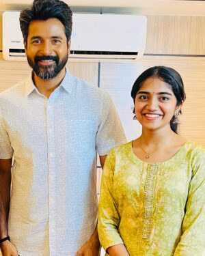 Malavika Manoj Instagram - Still feels like a dream ✨
#joeteam
Thank you so much for your words @sivakarthikeyan ❤️
And really greatfull that he wanted to meet our joe team
🫶
Thanks to you @rio.raj ❤️ you are the reason for this meet🫶