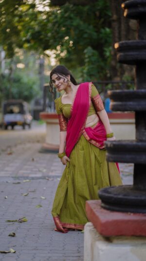 Malavika Sreenath Instagram - Dance like you’re in a Tamil movie 🌝 
Ft. My dreamy long hair and half saree🤌🏻💛🪷🫧

Styled by @amritha_lakshmi___ @styledby_al_ 
Shot and edited @muzammilmooza 
Outfit @pranatistyles 
MUA @exocticmakeover 

#dancereels #tamil #tamilsong #dancechallenge #dhawani #halfsaree #dancechoreography
