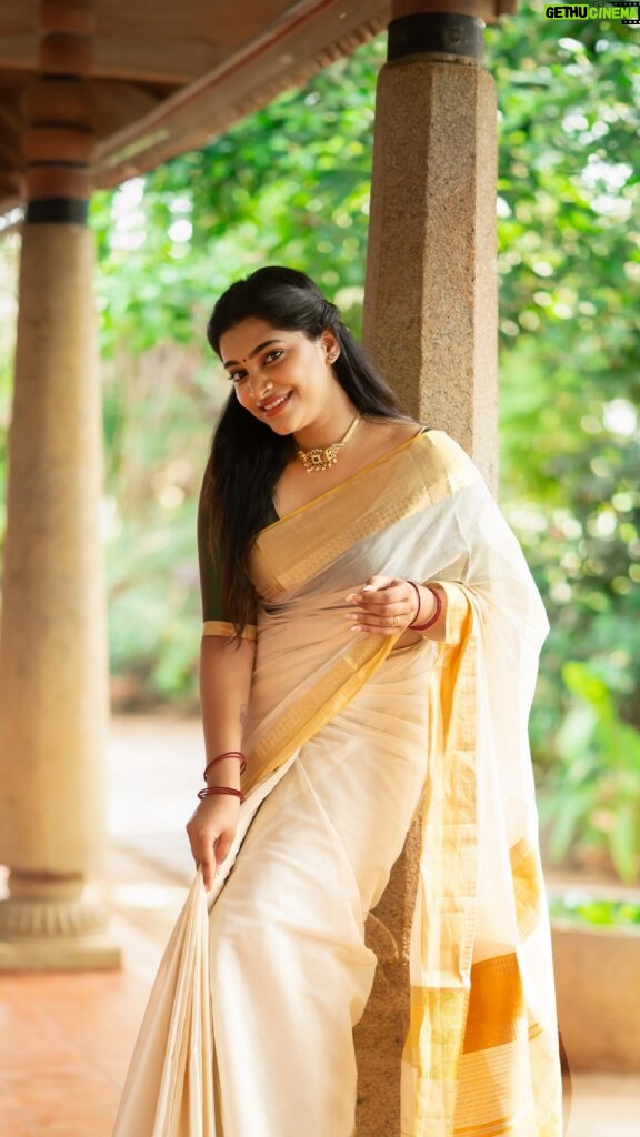 Malavika Sreenath Instagram - Searching for the perfect Vishu Kodi? Our Kasavu sarees are here for you! Pulimoottil Silks presents our traditional Vishu collection, now available at our outlets in Pala, Thodupuzha, Thrissur, Thiruvalla, Kottayam, and Kollam. Celebrate your festivities draped in elegance! . . . #Vishu #FestivalCollection #CelebratingPulimootilSilks #Celebrations #Traditionals #Ethinic #Style #Dream #WomensWear #offers #discounts #PulimoottilSilks #PulimoottilOnline #PulimoottilSilksThrissur #PulimoottilSilksKollam #PulimoottilSilksThodupuzha #PulimoottilSilksThiruvalla #PulimoottilSilksPala #PulimoottilSilksKottayam #Pala #Kollam #Kottayam #Thrissur #Thiruvalla #Thodupuzha