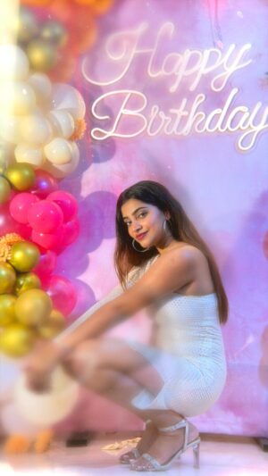 Malavika Sreenath Instagram - Just cannot pass a birthday without crying ( out of happiness 🥲) !! My poeple are the bestt❤️😭 

Always grateful to have you all in my life, trust me I might not have been expressing it lately but You guys means a lot to me I swear!!! ❤️ I know y’all have put so much effort , time and energy in putting together all these preps and I feel absolutely blessed to be born with such kind family and friends. No matter what comes in life , I promise , this, our small circle of people will never change 🫰🏻🥺 Amma , @anamika_sreenath @muzammilmooza @aftha.b @amritha_lakshmi___ @sreenath_vasu @the_murfy I loveeeee you !! I’d die for all of you and Thankyou for loving me unconditionally❤️ 

@aydhab Thankyou for making me so beautiful on my special day!! Dress 🫰🏻❤️ 

@_concept.events_ Just took our event to the next level!! It was absolutely stunning 🔥

My insta family- my everything! Thankyou for your wishes and kind words. I wouldn’t have made this far without your love and support!❤️

Another chapter begins…