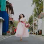 Malavika Sreenath Instagram – Can I go where you go 🌸

Ft @malavika_sreenath 
Photography @muzammilmooza 
Styling @styledbyalbin_ @_a.l.b.i.n 
MUAH @_anish_makeup_artist 
Outfit @by.albin 
Bouquet @rose__factory