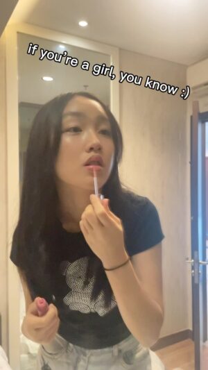Malea Emma Tjandrawidjaja Instagram - ifykyk ~ girl editionnn

we love the final touches ✨

#maleaemma #dilan1983 #Dilan1983WoAiNi