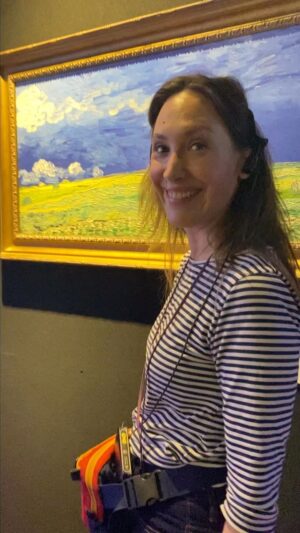 Malena Solda Instagram - Hermosa exposición sobre Vincent Van Gogh en Buenos Aires. Iniciática, ideal para ir con niñ@s. 
Muchas gracias @foggiacompany !!!
@meetvangogh_ar 
Y con tan linda compañía! C&T, Tami y Sofi @tgoransky