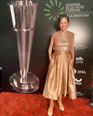 Malena Solda Instagram - Entrega de los premios Sur, de la @academiadecineargentina 
Todo nuestro apoyo al cine nacional ✨ 
Hermosa noche y homenajes ✨
Vestido: #emirbilbao 
Peinado: @viespelumovil