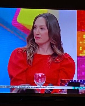 Malena Solda Instagram - Anoche, en @los8escalonesdelmillon 
Gracias por la invitación! Abrazo especial para @soyguidokaczka 
Agradecimientos para @agenciaab y @agenciajorgegalli 

Seguimos con @plagioteatro hasta el 16/7! No se la pierdan 

Link a las entradas en mi BIO 

De #emirbilbao mi vestido hermoso