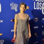 Malena Sánchez Instagram - 🍑🍌🍓🍋🍉🍍🍊🥝🍎 Hacer comedia es una invitación a la risa y el disfrute total. Y así fue “Felices los 6”, un planazo de hacer y ahora puedo decir, un planazo de ver. Ya hay varios capítulos disponibles en @streammaxla @streammaxar Acá algunas fotos del estreno lookeada por el mismísimo @secndly (acasó el más canchero del mundo?) y el make up de @chechubuk ♥️✨ También un poco de material del rodaje rodeada de gente muy hermosa y talentosa. Gracias a todes les que formaron parte de esta serie que tanto se hizo desear. Gracias @kapdie por la confianza y tu risa contagiosa. Gracias @raylikes @javierrozen @sofiwilhelmi por escribir estos guiones tan sinceros, sensibles y graciosos. Gracias @dieguitoventu por tu calidez. Gracias @kapowproductora siempre para adelante. Gracias al equipo técnico, me llevé amigues hermoses ♥️ Y gracias a este elenco de lujo, aguante cada une de ustedes✨