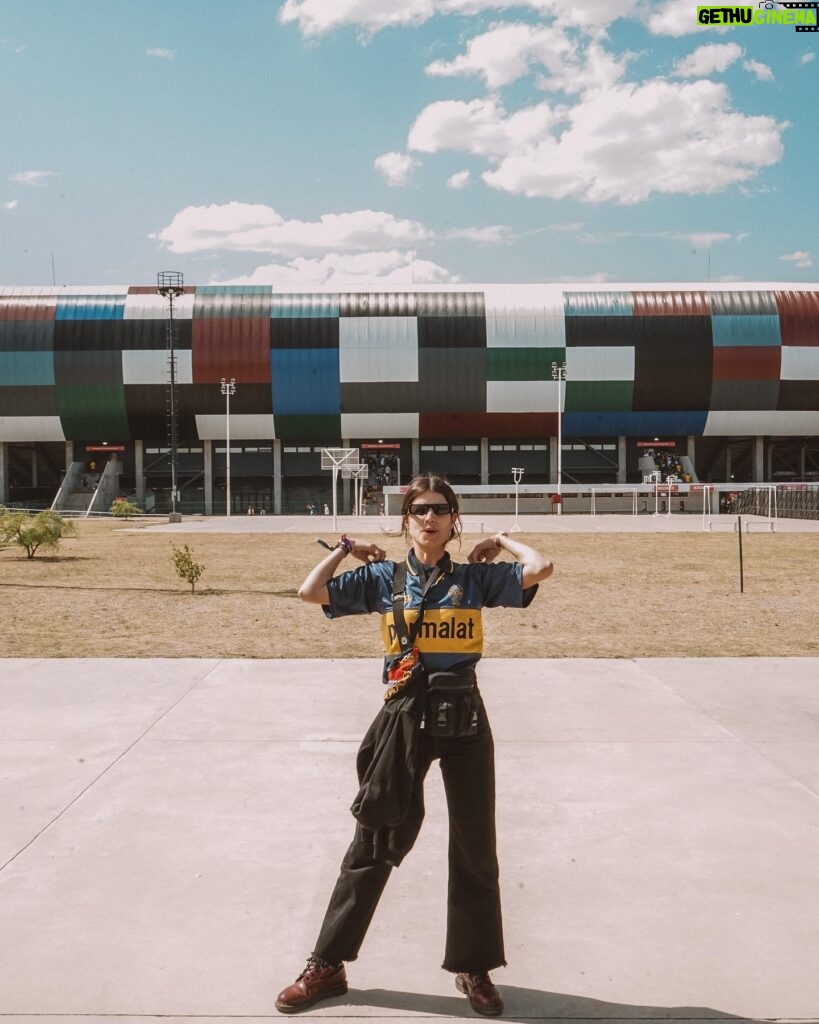 Malena Sánchez Instagram - 💙💛💙 Que fin de semana de emociones, boca te amo “aunque ganes o pierdas no me importa una mierda” -La próxima quiero en la bombonera -Sigo sin poder creerlo -La fotito de @chinasanjuann 🤍 -En el stand de @laysarg con mucha manija de jugar al fútbol -Siempre Diego, también foto de la china -La 12 de mi corazón -Tan yo -Na bueno, que crack -El estadio La Pedrera -La magia de la previa que esta vez la vivi desde un micro pero SIEMPRE BOCAAAAAA BOCA BOCAAAAA Gracias infinitas @laysarg por este fin de semana lleno de sorpresas. Y por la previa con #ProyectoDeLays