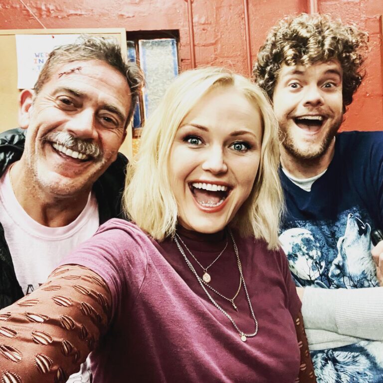 Malin Åkerman Instagram - #rampagemovie reunion with @jack_quaid and my #watchmen Comedian father @jeffreydeanmorgan 🙂 #bts of our new movie that we’re making!! More to come soon 💫 #nowheremen