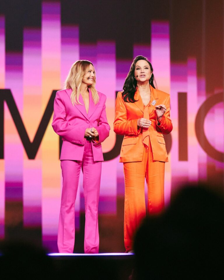 Malin Åkerman Instagram - Host appreciation post 🤩 Watch Petra and Malin in action during the Grand Final, tonight from 21:00 CEST #Eurovision2024