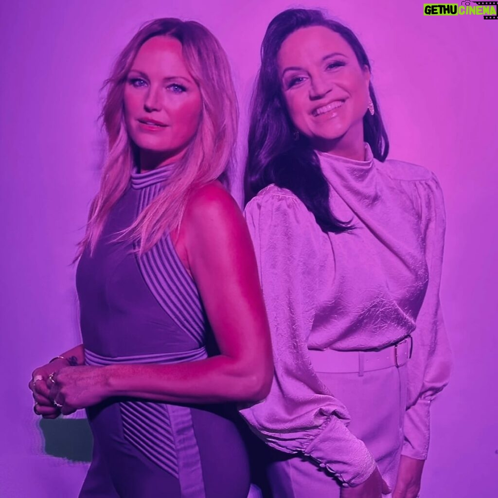 Malin Åkerman Instagram - My wonderful cohost and I shining in a purple aura 💜 So excited to host tomorrows #eurovision semi final 1 💫 @thepetramede