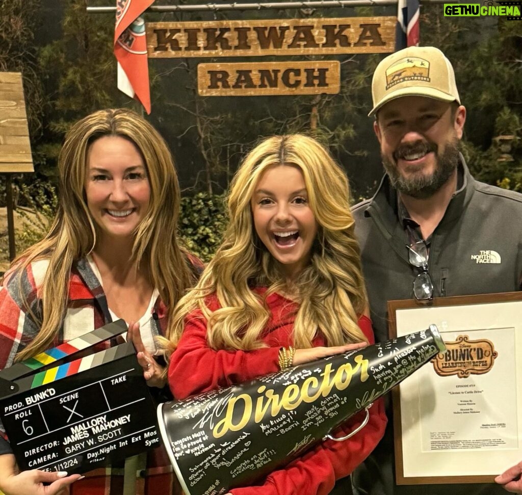 Mallory James Mahoney Instagram - I’m so incredibly grateful to @disneychannel and #Bunkd for giving me this amazing opportunity to Direct our show. This has been such a growing experience for me as an actor and as a human. I love our cast and crew so much they made directing fun and they have been very supportive. You guys are the absolute best! Also, I’m extremely happy my family was able to come to set and see me in action and call out action 🎬🎥🍿🎦😜💖